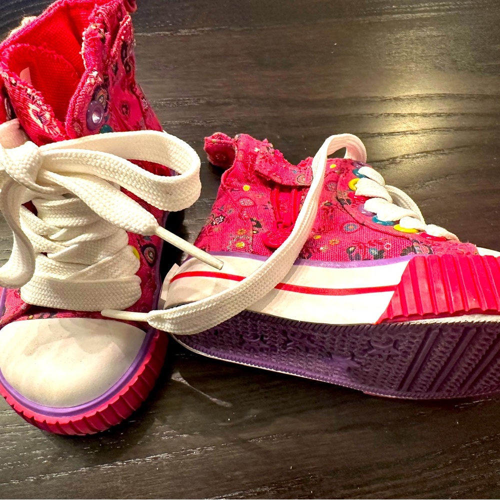 Adorable high tops